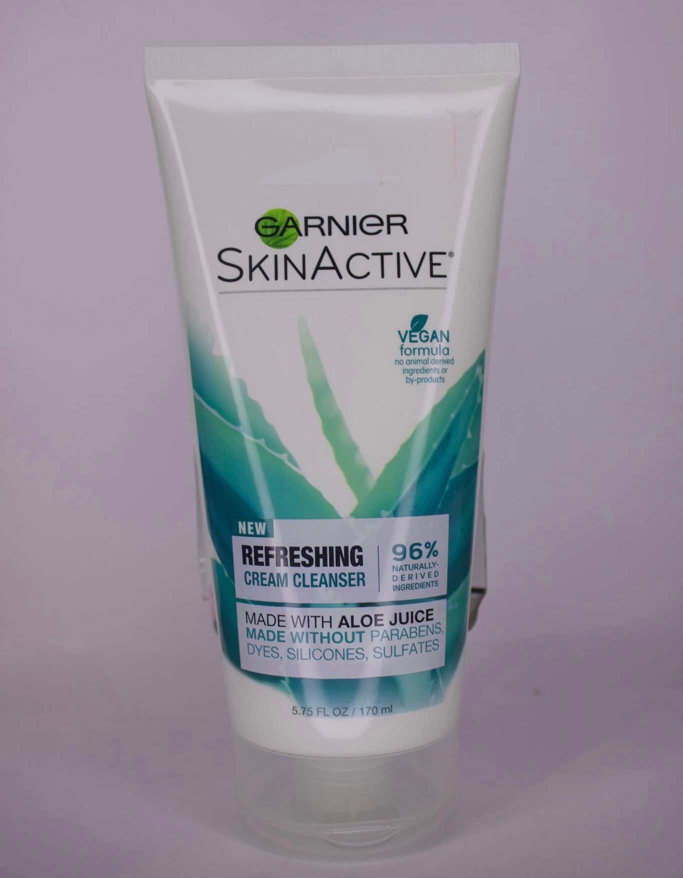 Garnier SkinActive Refreshing Cream Cleanser con Aloe