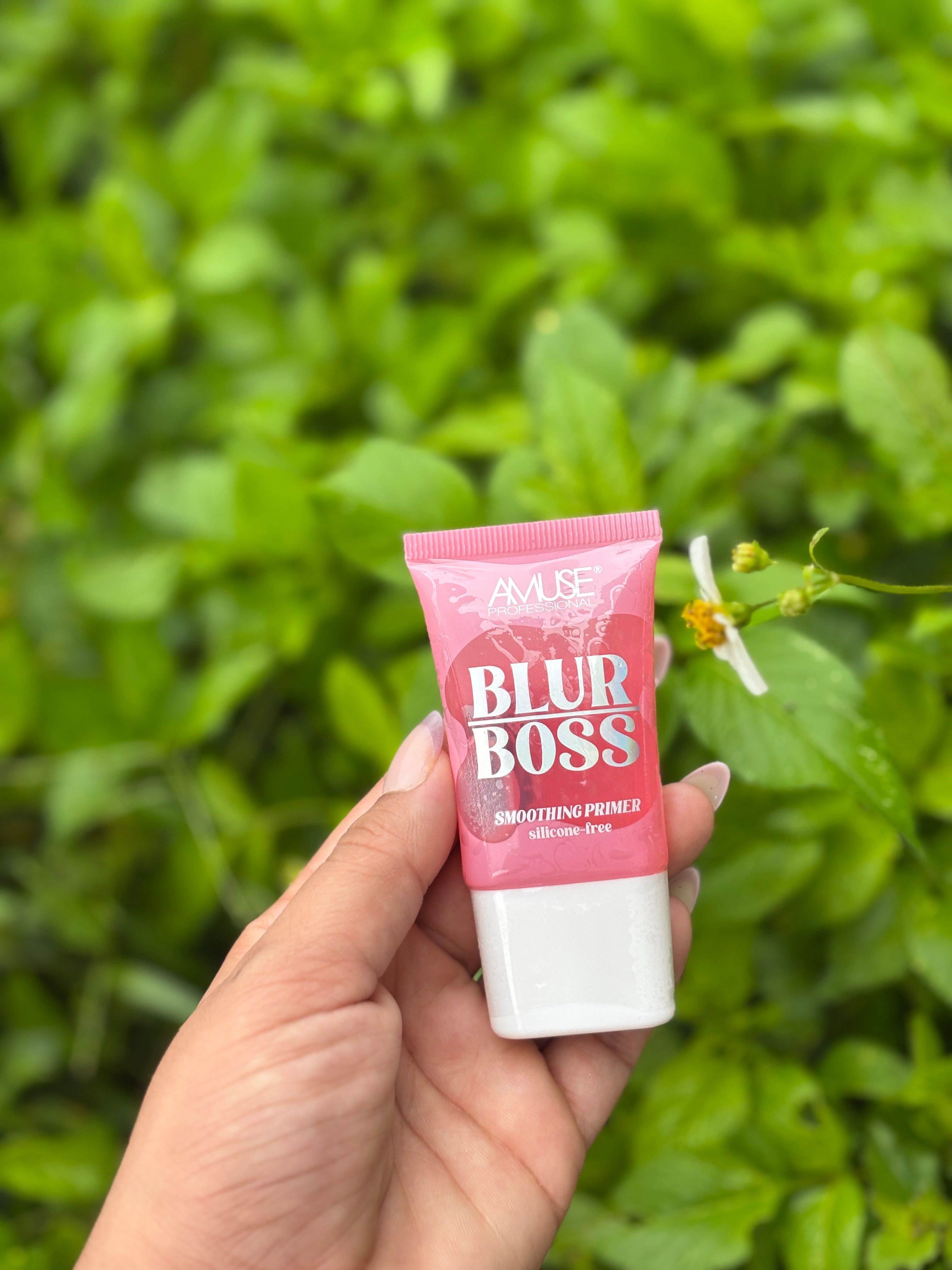 AMUSE BLUR BOSS